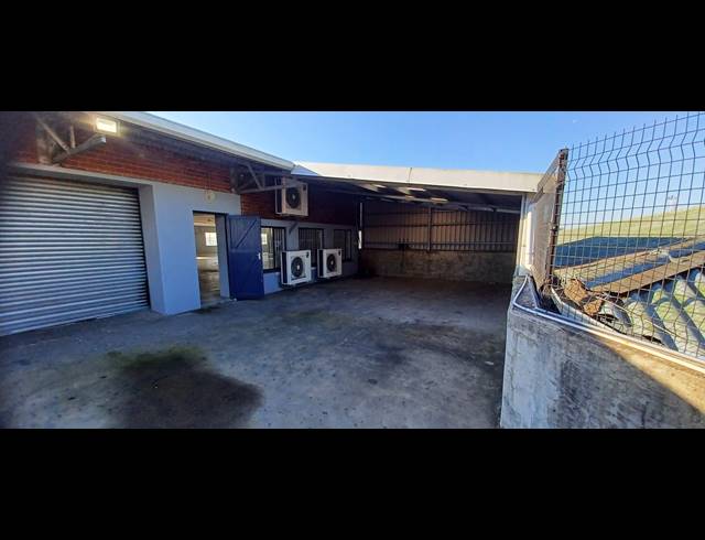928M² WAREHOUSE TO LET IN PINETOWN NORTH INDUSTRIA